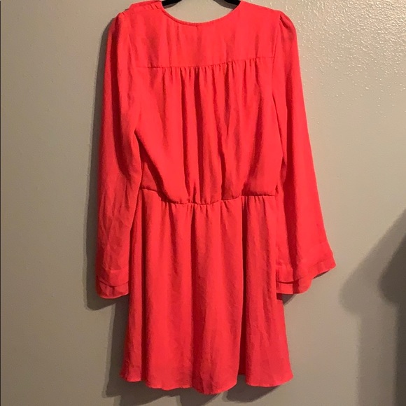 Hot pink dress - Picture 2 of 3